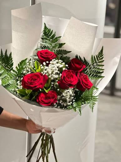 🌹 Roses Bouquet – Set of 6  #625