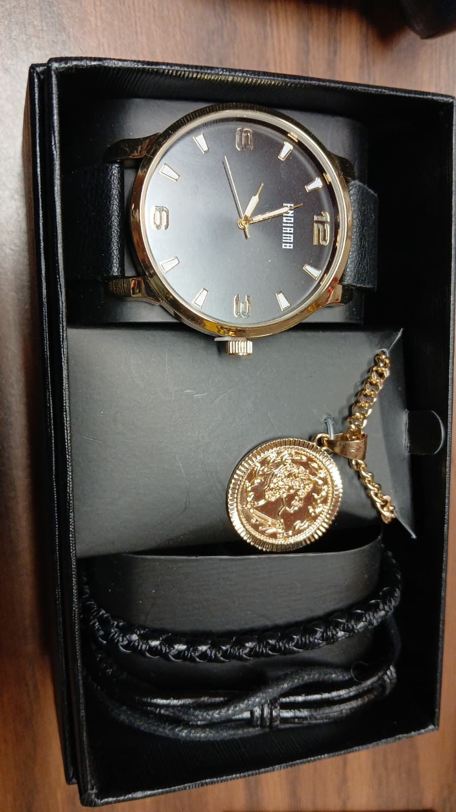 JUEGO DE RELOJ CON COLLAR Y PULSERA